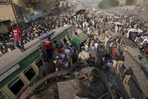 Choque de trenes en Pakistán deja al menos 19 muertos - choque-de-trenes