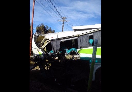 Tren impacta camión en Hidalgo y deja 21 heridos - choque