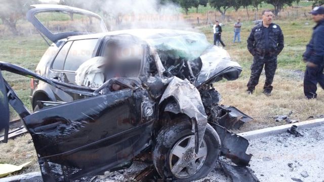 Choque en Autopista Siglo 21 deja 6 muertos