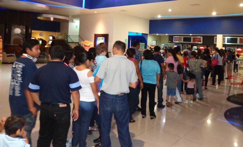 ¿Cómo ha cambiado ir al cine en 25 años? - cine-filas