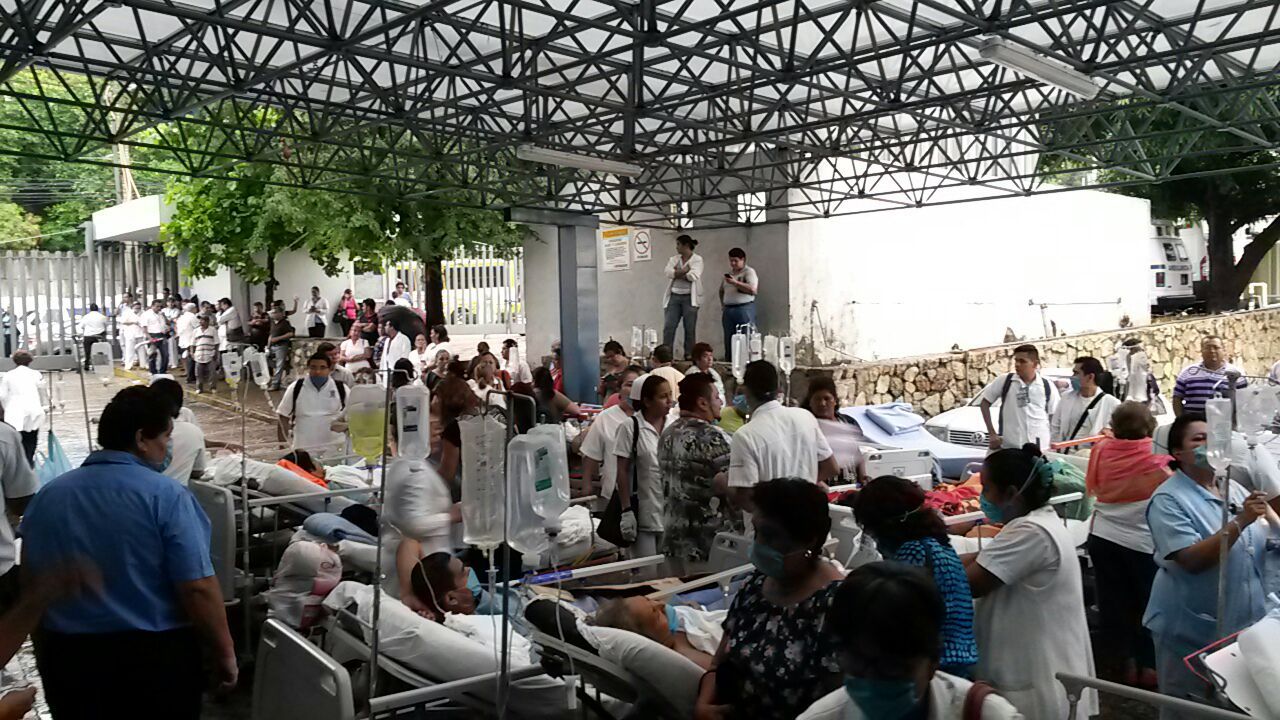 Evacuan hospital del ISSSTE en Acapulco por incendio