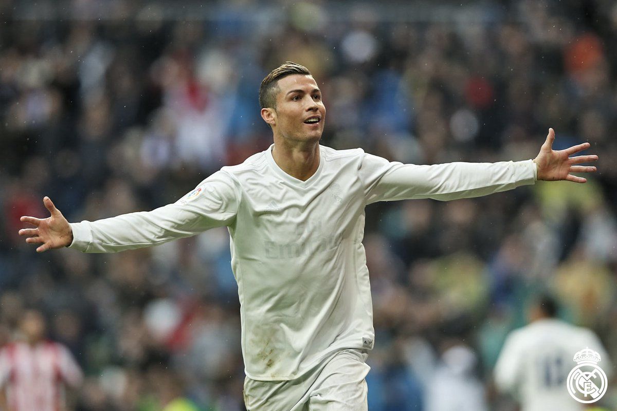 Real Madrid vence al Sporting de Gijón con doblete de Cristiano Ronaldo
