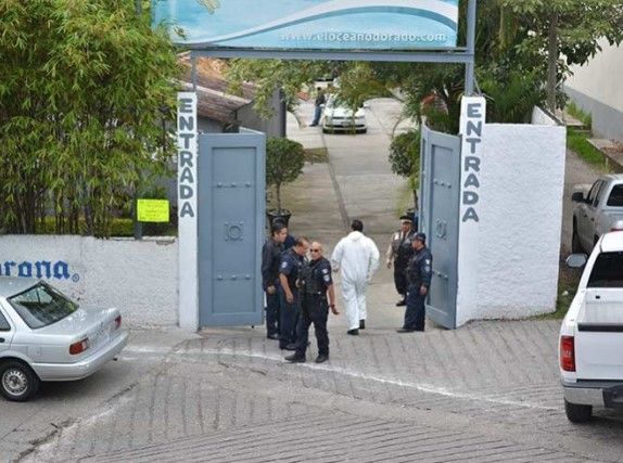 Asesinan a dos en restaurante de Morelos