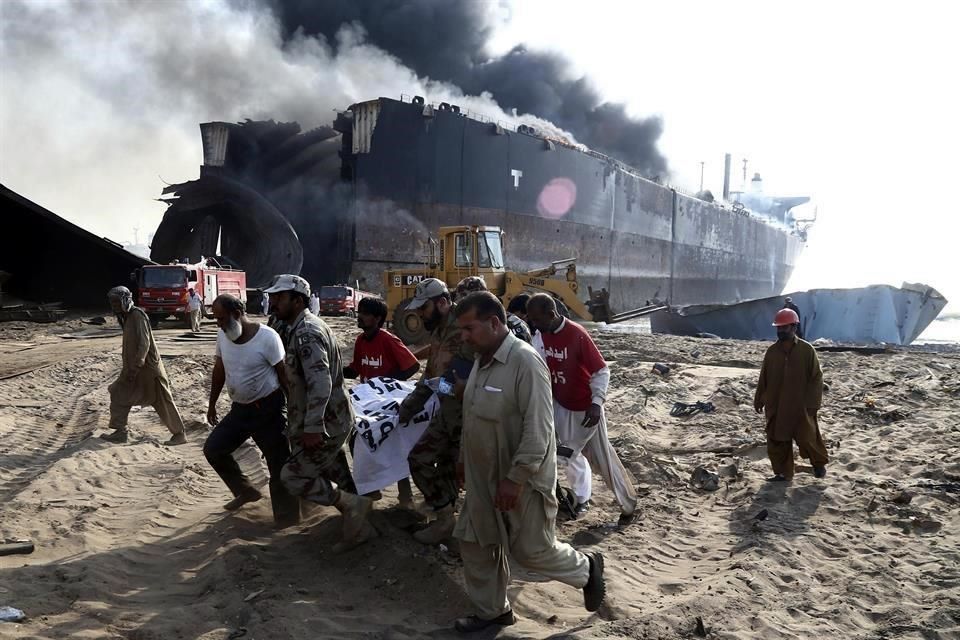 Explosión mata a 11 personas en Pakistán - explosion-pakistán-3
