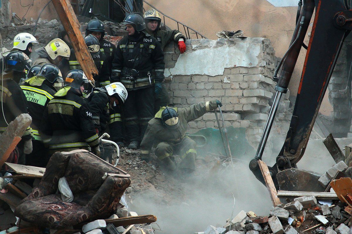 Mueren 6 personas por explosión de gas en Rusia