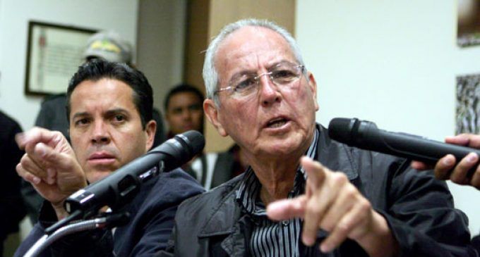 Detienen a exfuncionario de Puebla por peculado