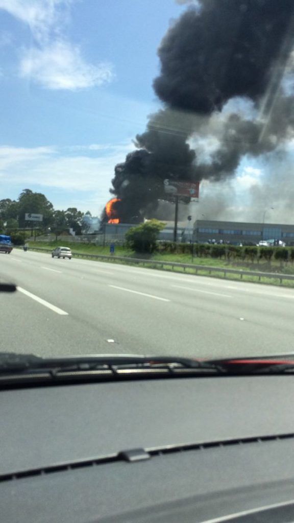 Explosión en fábrica deja 16 heridos en Brasil - fabrica-Diadema-brasil-576x1024