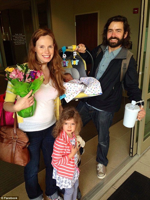 Hombre se suicida tras matar a su esposa y dos hijas en EE.UU. - familia-virginia