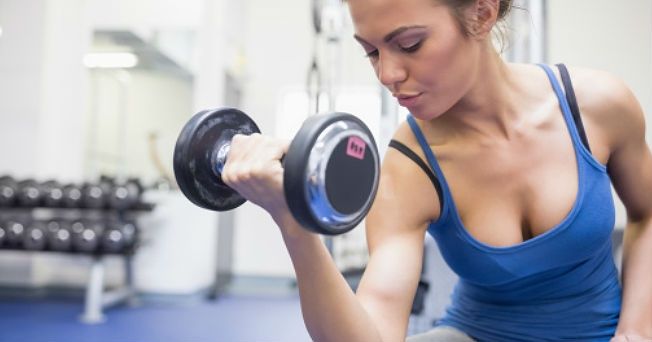 Diez mitos sobre el entrenamiento de pesas para mujeres