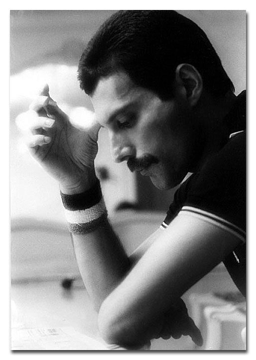 Los 10 datos curiosos de Freddie Mercury a 25 años de su muerte - freddie3
