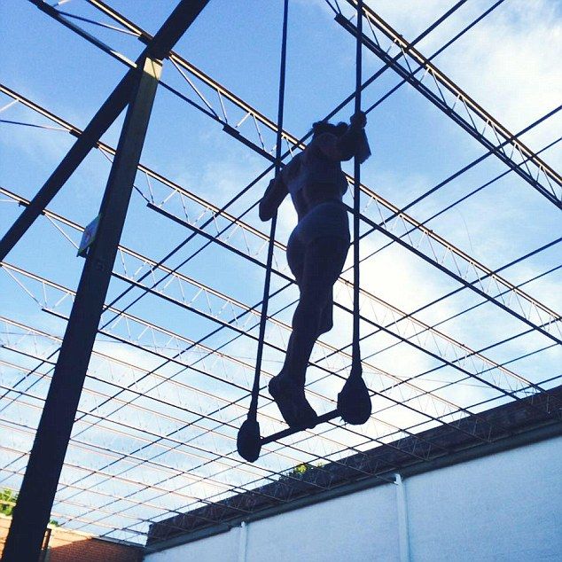 Muere hija del mago Jonathan Pendragon tras caer de un edificio - hija-mago-Jonathan-Pendragon-2