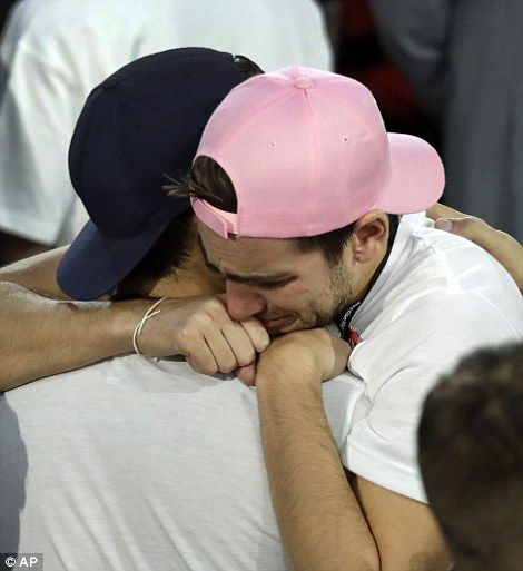 Aumentan llamadas de suicidio tras victoria de Trump - hillary-1