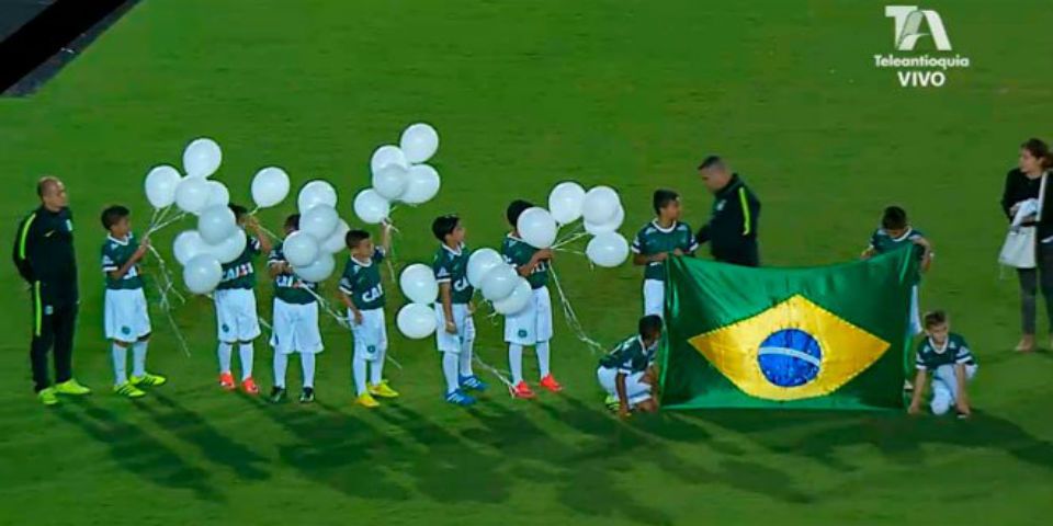 Homenaje al Chapecoense en Medellín