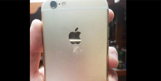 Reconocen a hombre que busca regresar iPhone perdido