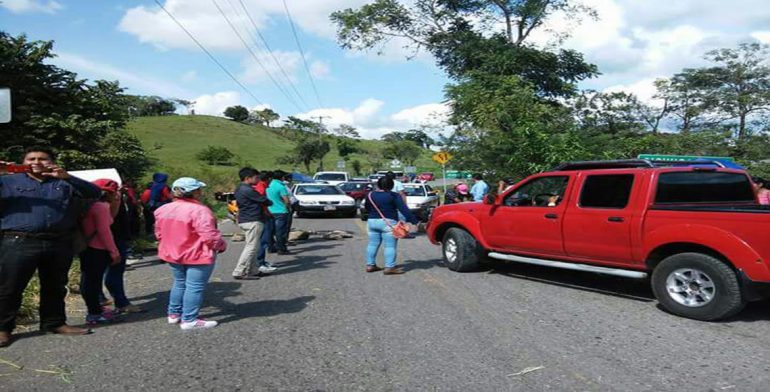 Enfrentamiento entre maestros en Chiapas deja dos muertos - ixtacomiitan