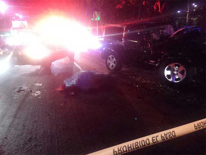 Conductor muere tras impactarse contra un árbol en Reforma - jeep2