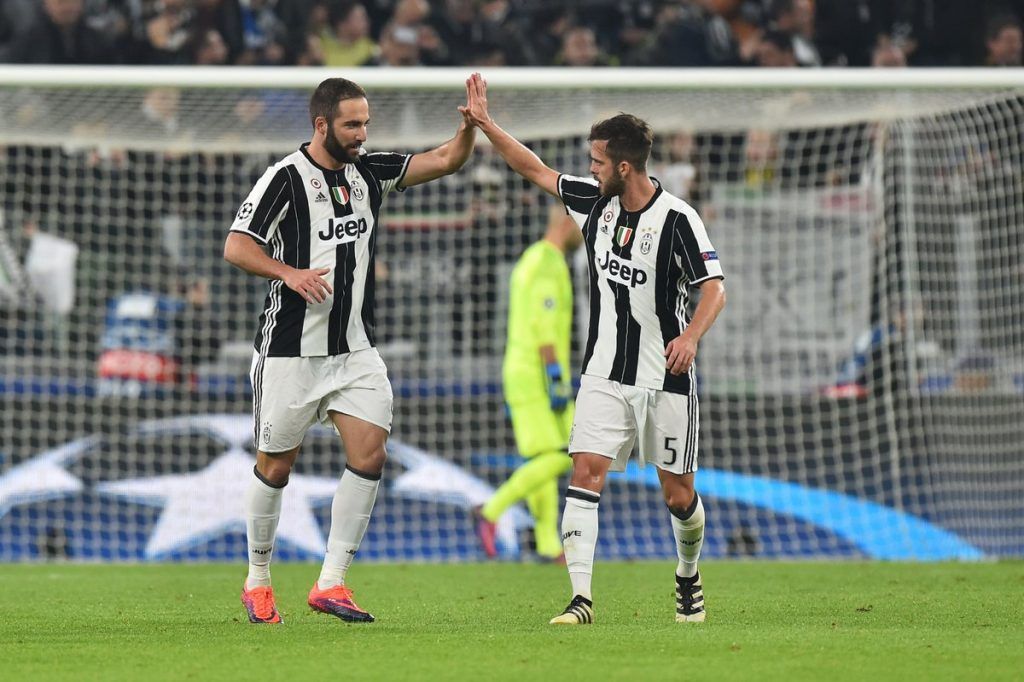 Juventus no pudo amarrar el pase a octavos de final ante el Lyon - juventus-lyon-6-1024x682