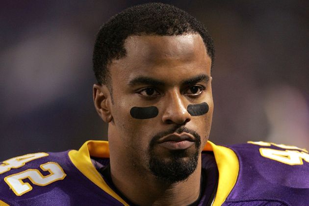 Sentencian a 20 años de cárcel a exjugador de la NFL - latest-disgraced-athlete-darren-sharper-sentened-for-serial-rape