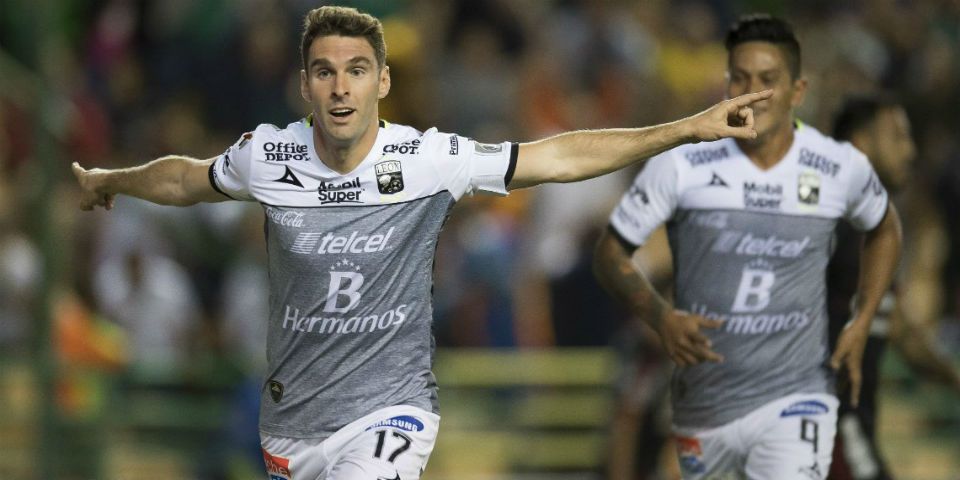 Xolos sufre la maldición del superlíder en León