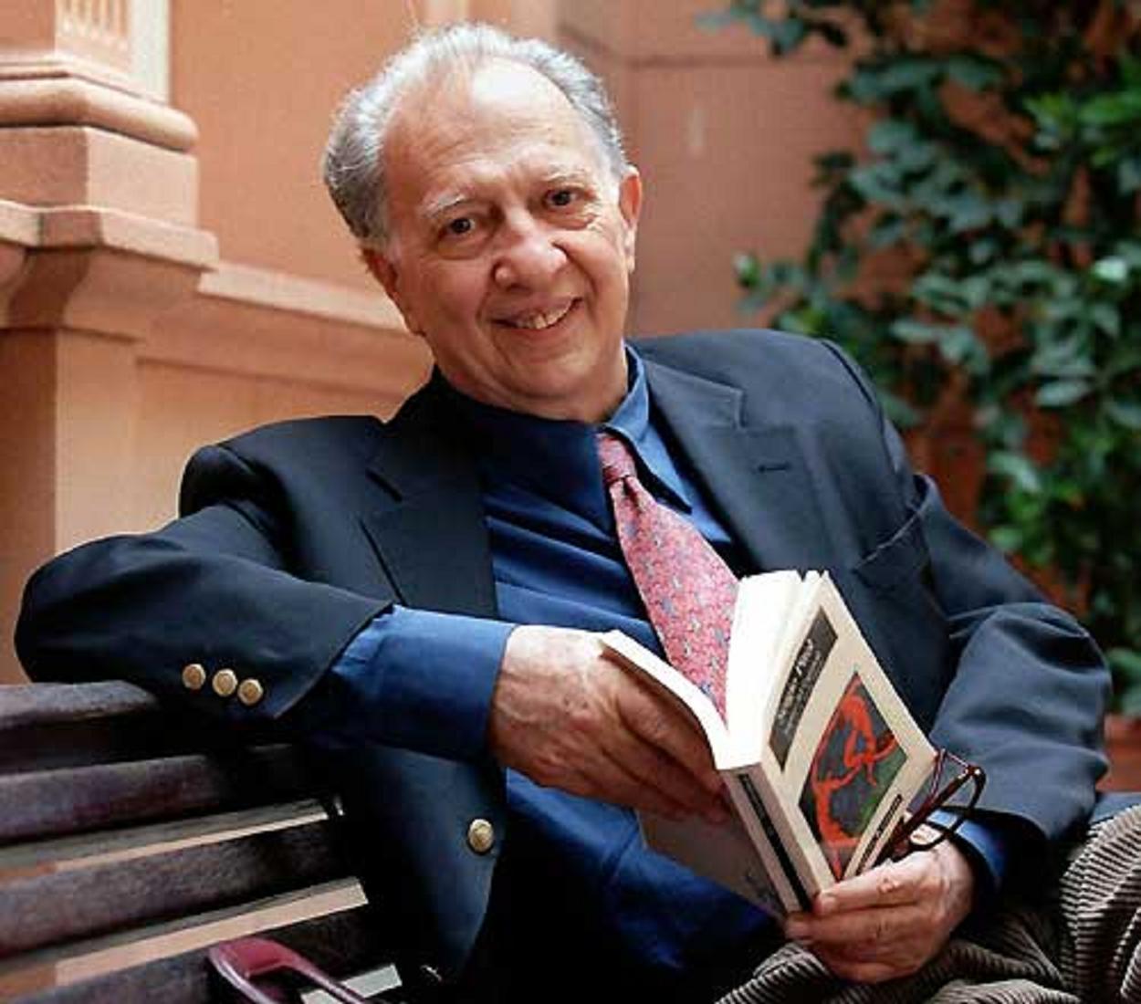 Hospitalizan al escritor Sergio Pitol - leyendo