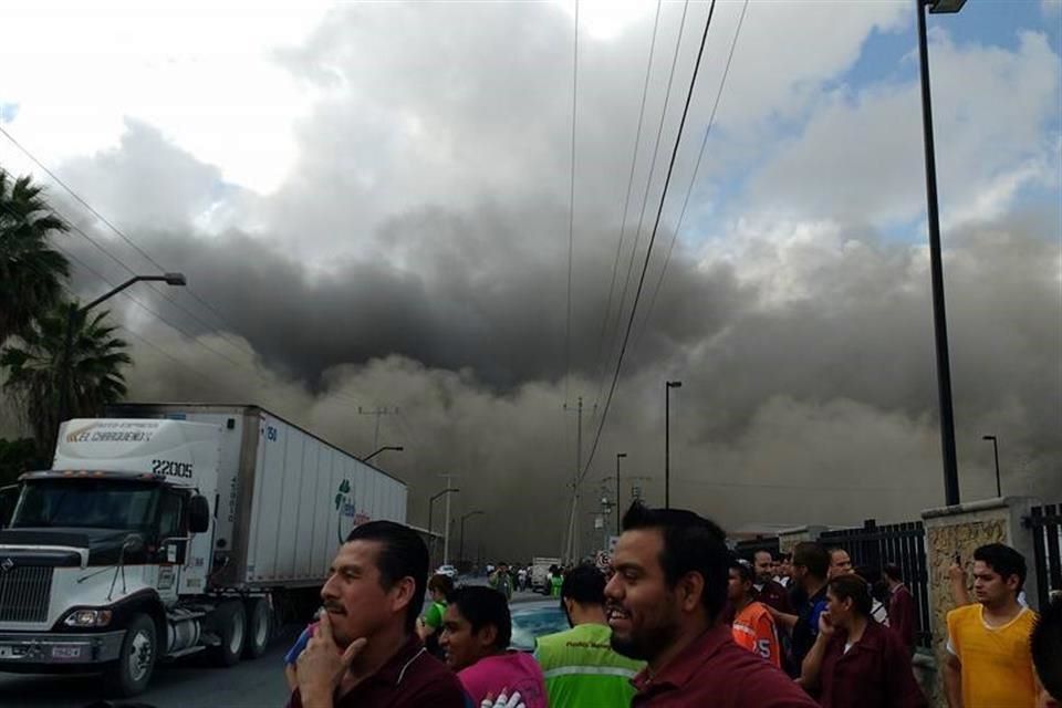 Incendio en planta de LG en Apodaca - lg-7