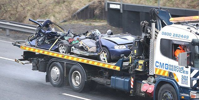 Video: conductor de camión aplasta un auto y mata a tres