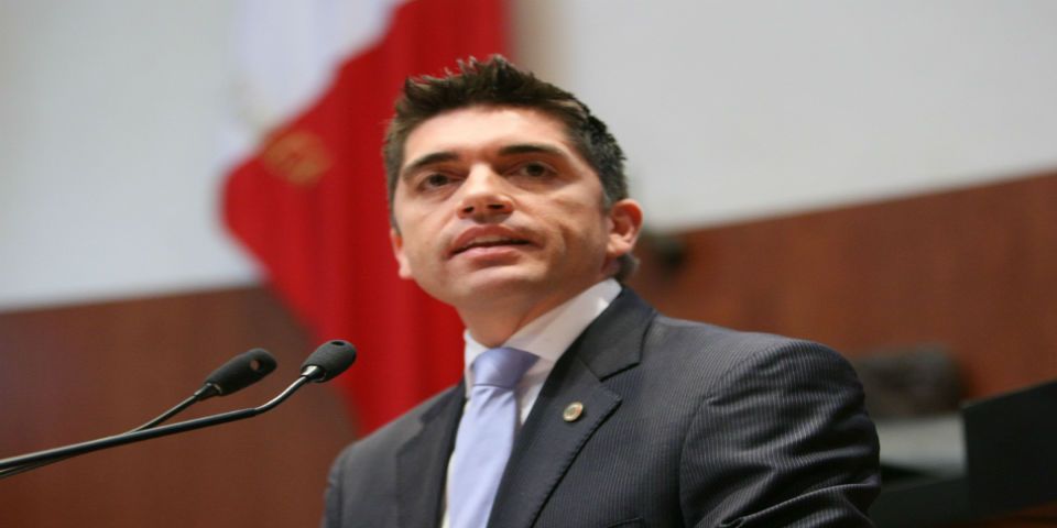 Senador Luis Fernando Salazar va por la candidatura de Coahuila