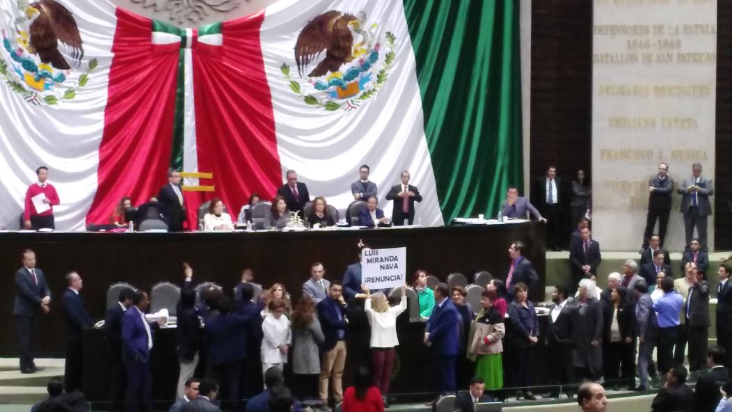Diputados exigen la destitución de Luis Miranda