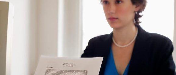 ¿Por qué mienten las personas en su currículum?