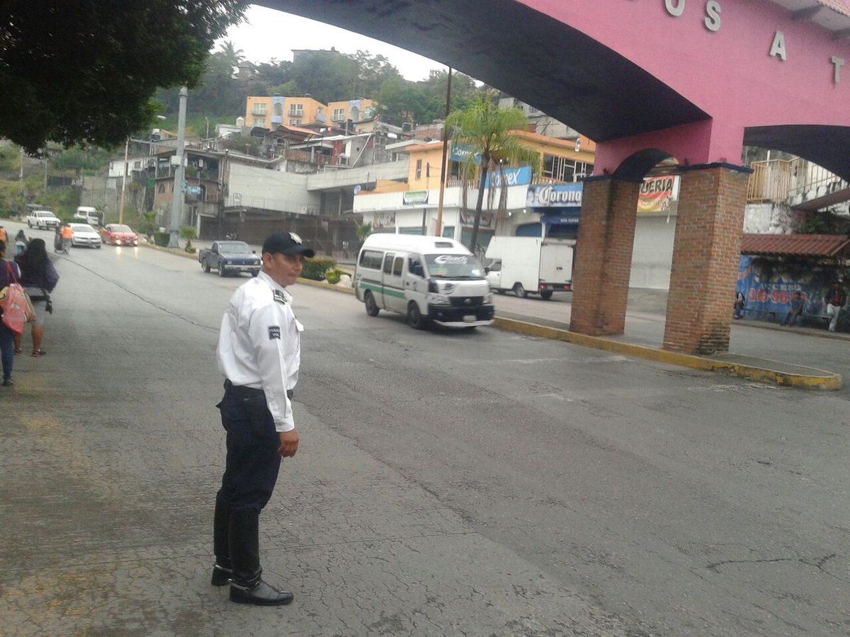 Vuelca pipa en Autopista México-Cuernavaca - mexico-cuernavaca-2