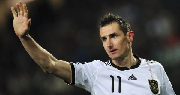 Miroslav Klose se retira como jugador