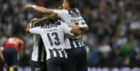 Monterrey golea 4-0 a Veracruz