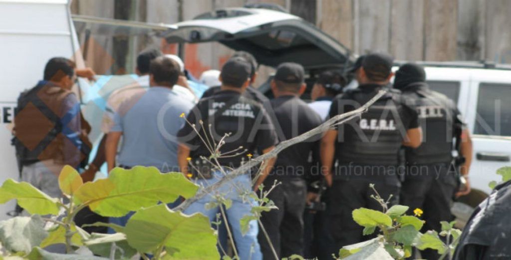 Ataque deja dos muertos y tres heridos en Chilpancingo - muertoscamioneta1-1140x580-1024x521