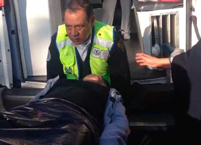 Mujer da a luz en su coche - mujer-3