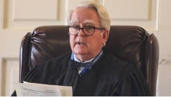 Mujer con anorexia se niega a comer y la ley no la obligará - mujer-anorexia