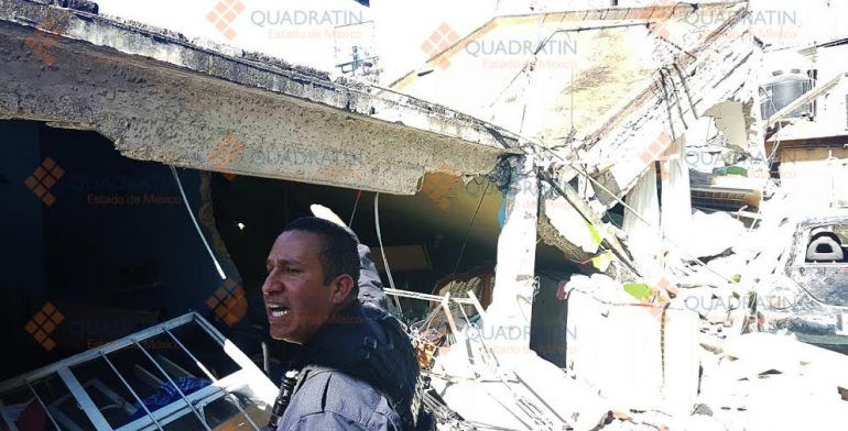 Explosión de tanque de gas destruye casa y deja cuatro heridos