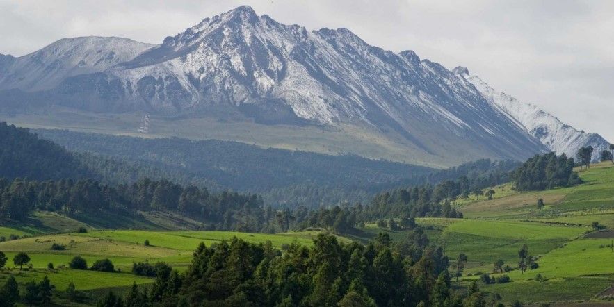 Hombre muere por infarto en faldas del Nevado de Toluca