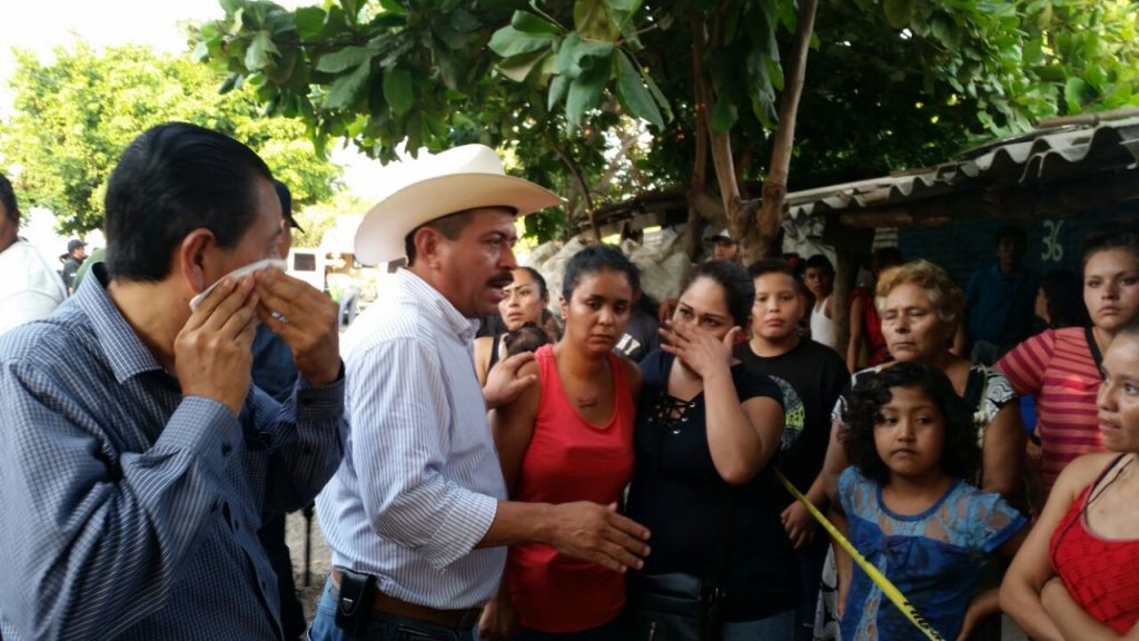 Encuentran cadáver de niña que cayó en alcantarilla en Colima - niña-alcantarilla-colima-1-1024x576