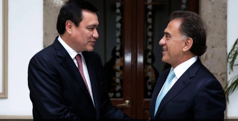 Subsecretario de Gobernación se reúne con alcaldes veracruzanos - osorio-chong-y-yunes-foto-segob-770x392