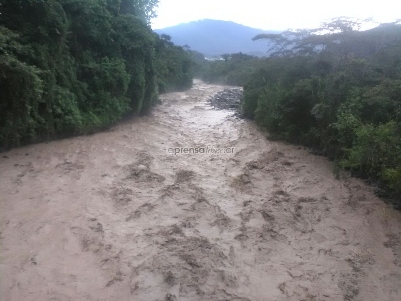 Huracán Otto deja 12 muertos en Centroamérica - otto-9