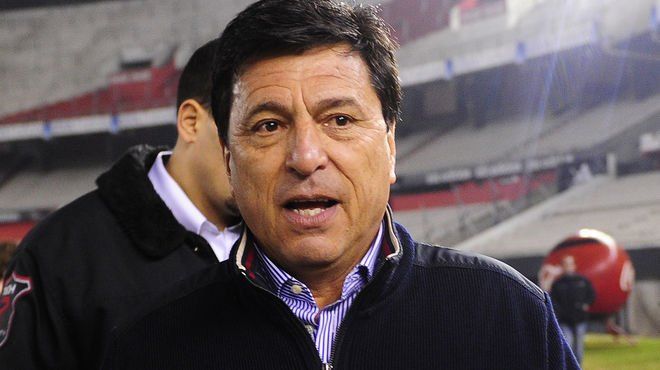 Daniel Passarella quitaría capitanía de Argentina a Messi