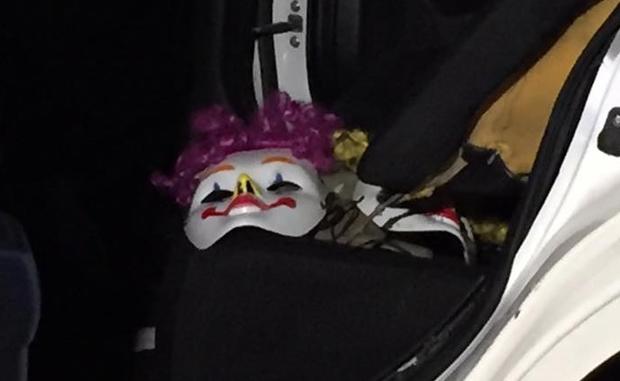 Capturan a dos que asaltaron una pizzería disfrazados de payasos en Monterrey