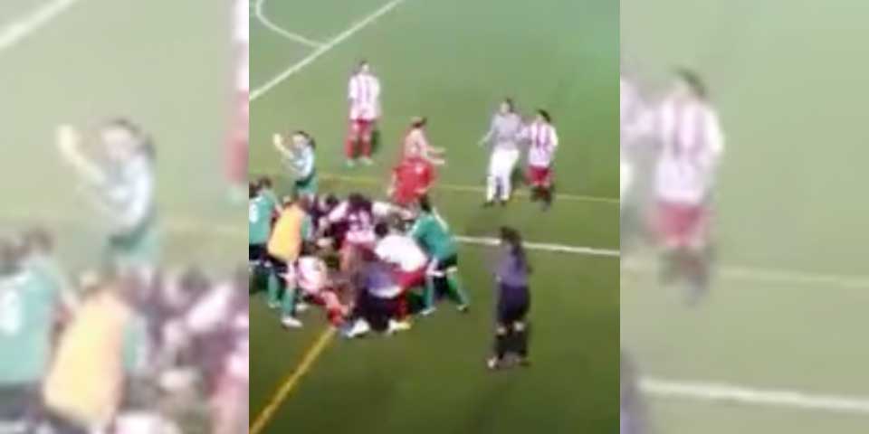 Video: batalla campal en partido de futbol femenil