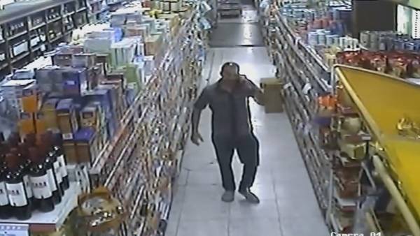 Video: roban a perro en supermercado