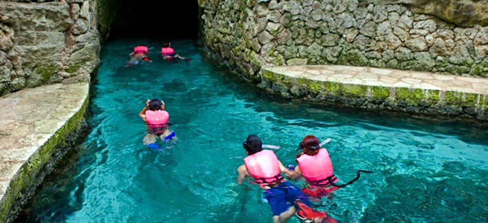 Borge adjudicó ilegalmente terrenos a 95 millones de metros cuadrados - photoEscudo_RIV_MAY_Snorqelling_ac_snorqueling2