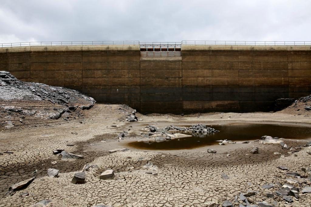 Declaran emergencia en Bolivia por falta de agua - presa-agua-bolivia-1024x682