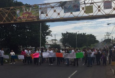 Trabjadores del sector salud de Veracruz reciben pagos atrasados