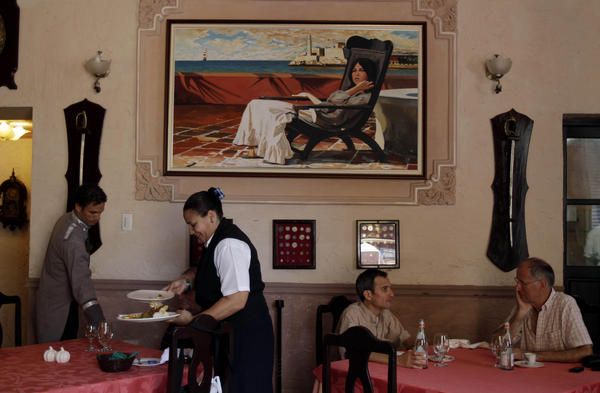 Restaurantes privados vuelven a operar en la Habana, Cuba - restaurantes-2