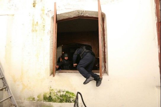 Liberan de invasores de tres años a casona en la Roma