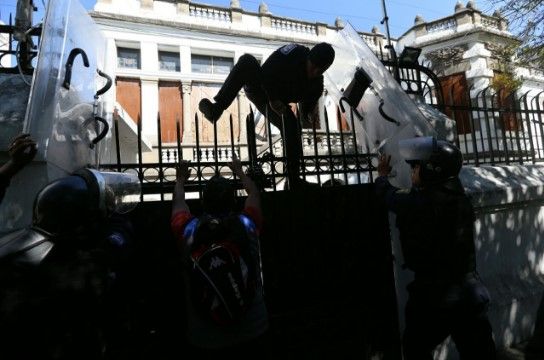 Liberan de invasores de tres años a casona en la Roma - roma